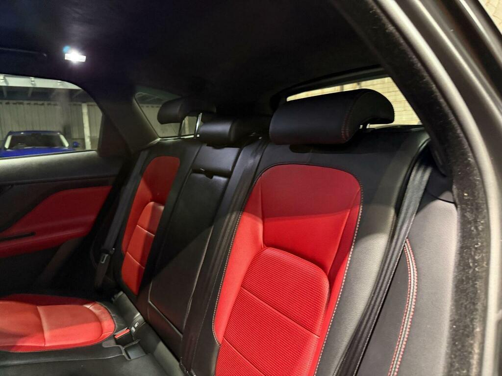 Jaguar F-Pace 2.0D Portfolio Awd Black #35