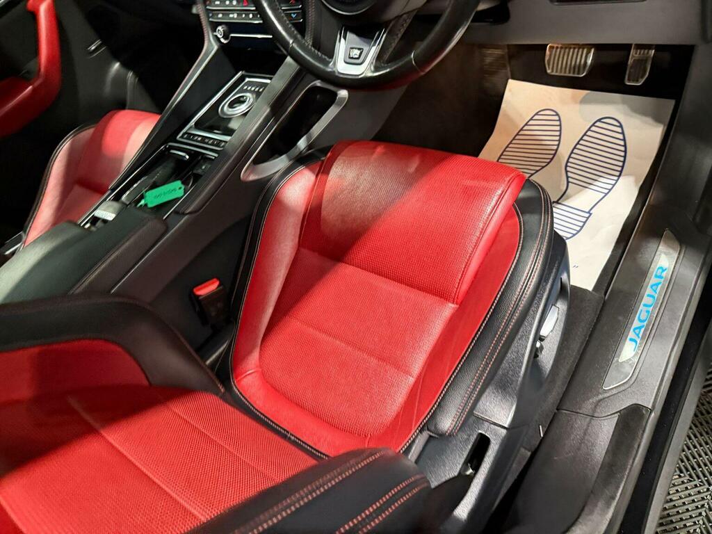 Jaguar F-Pace 2.0D Portfolio Awd Black #25