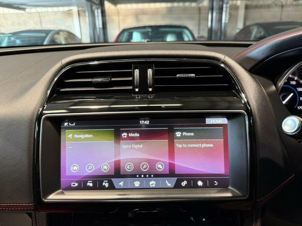 Jaguar F-Pace 2.0D Portfolio Awd Black #50
