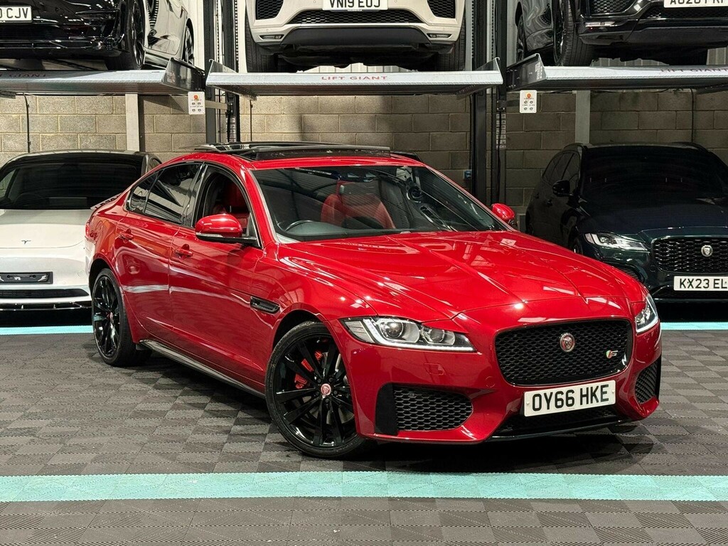 Jaguar XF 3.0D V6 S Euro 6 Ss Red