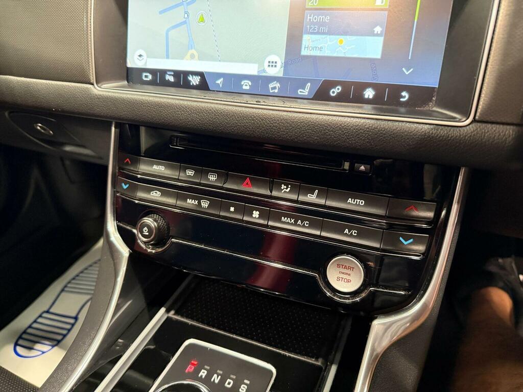 Jaguar XF D V6 S Grey #58