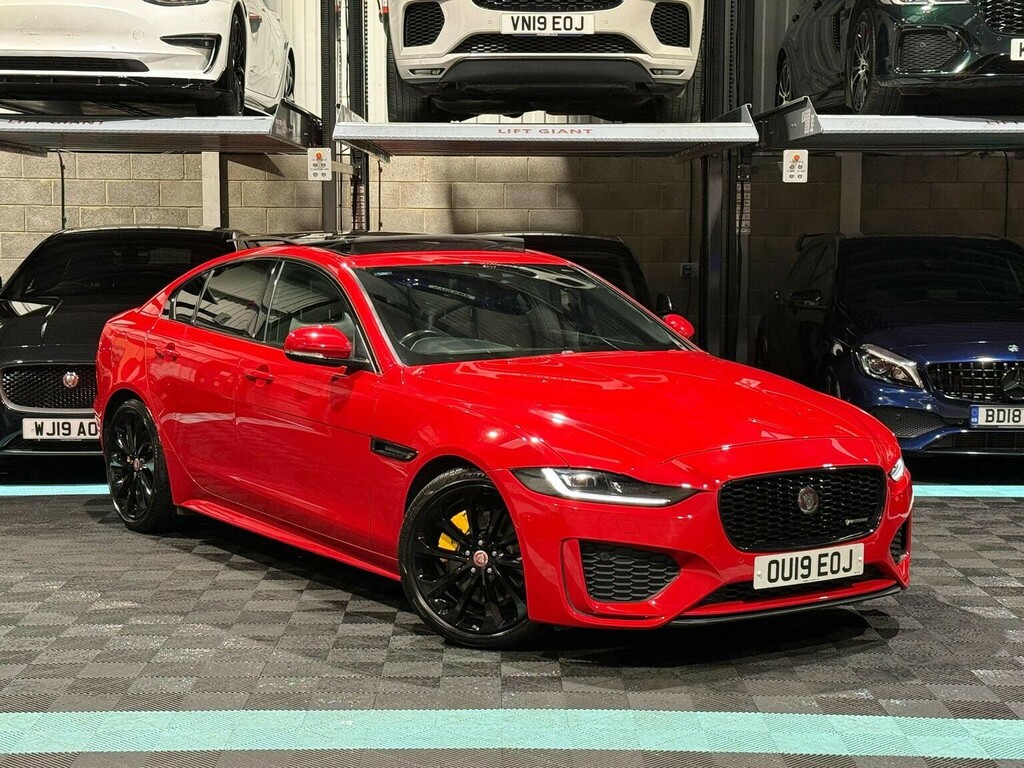 Jaguar XE Saloon 2.0 D180 R-dynamic Hse Euro 6 Ss Red
