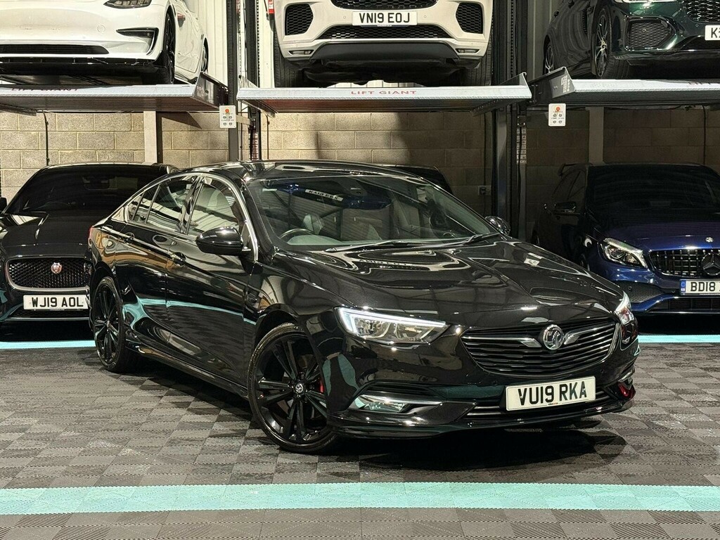 Vauxhall Insignia Hatchback 2.0 Turbo D Blueinjection Sri Vx Line Na Black