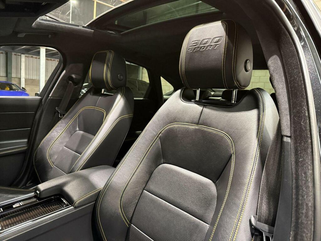 Jaguar XF 2.0D 180 Portfolio Red #40
