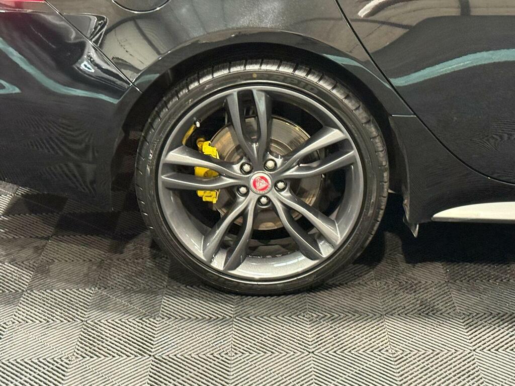 Jaguar XF 2.0D 180 Portfolio Red #20