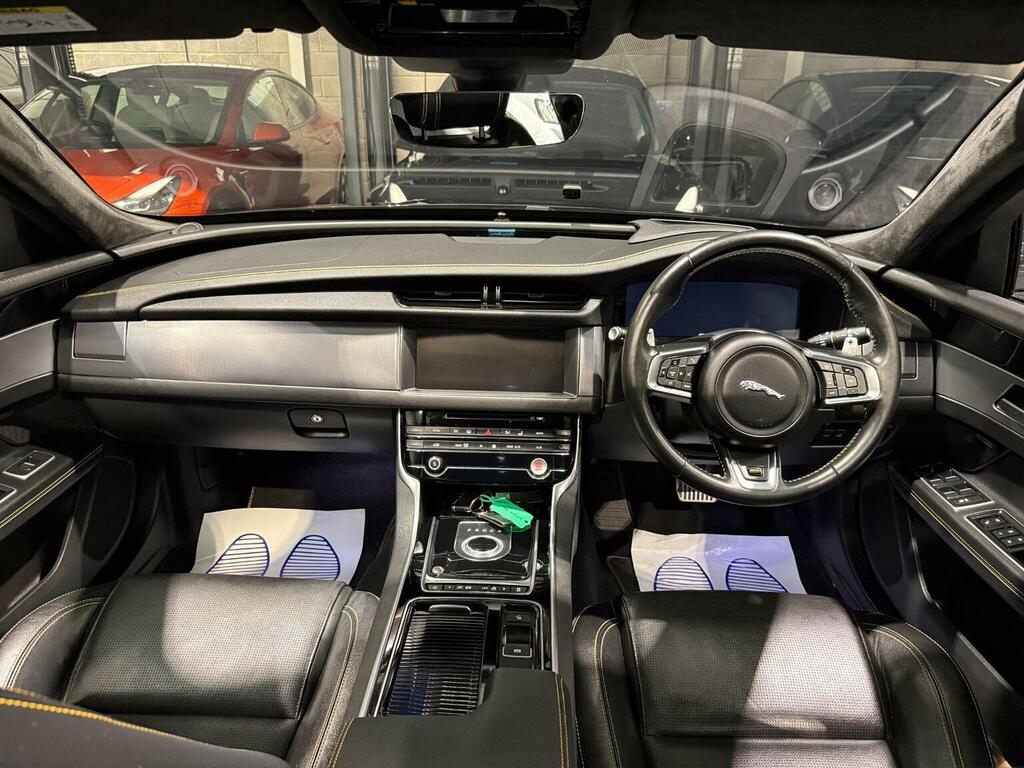 Jaguar XF 2.0D 180 Portfolio Red #31