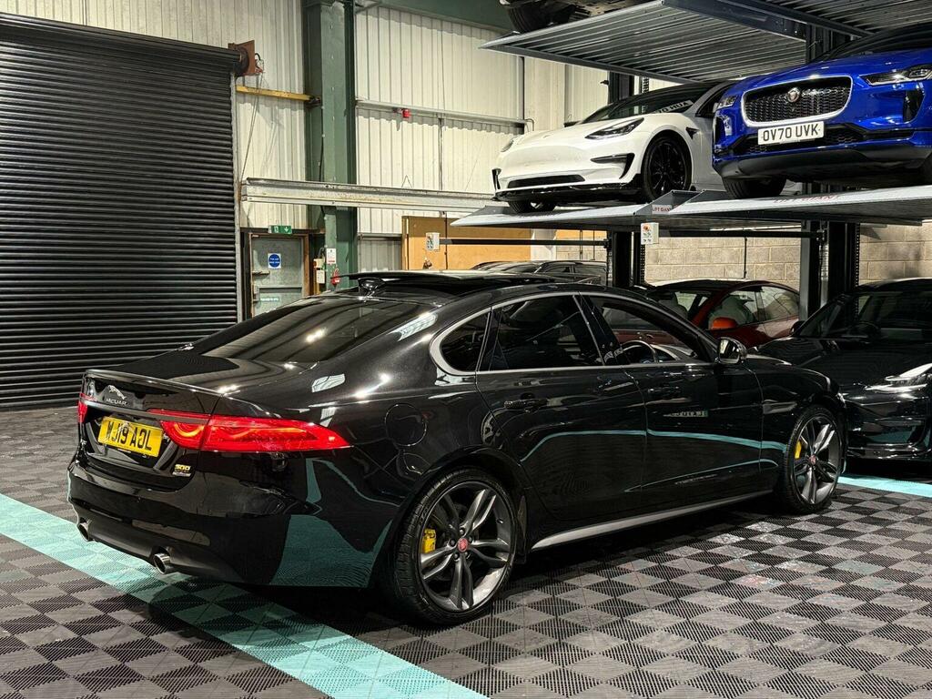 Jaguar XF 2.0D 180 Portfolio Red #8