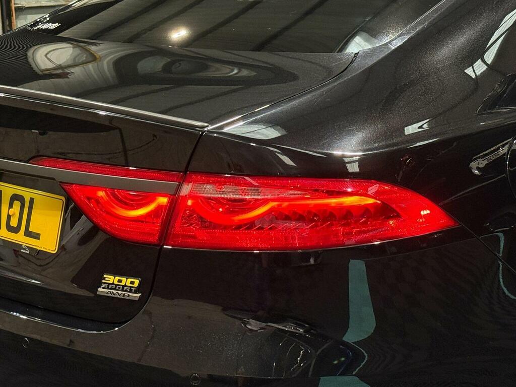 Jaguar XF 2.0D 180 Portfolio Red #17