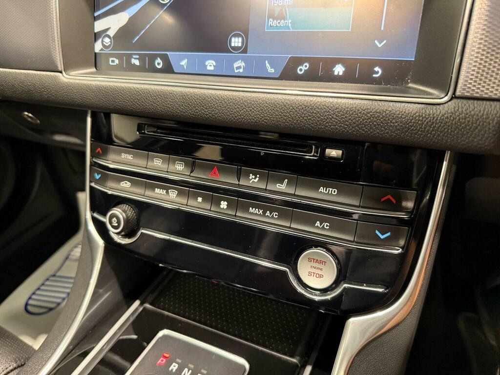 Jaguar XF 2.0D 180 Portfolio Red #60