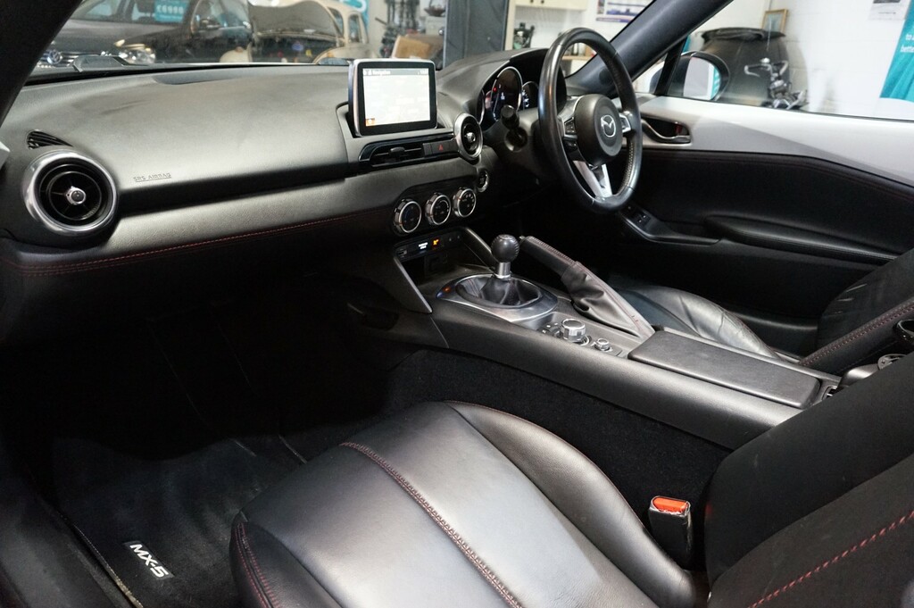 Mazda MX-5 RF Coupe #22
