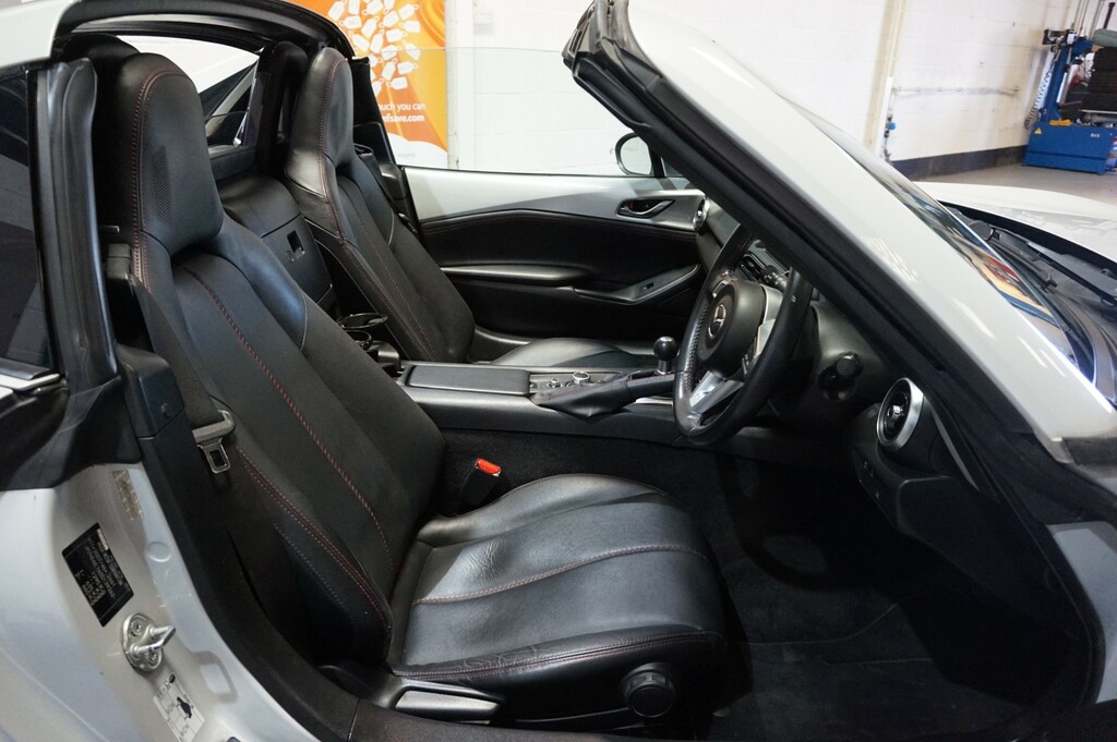 Mazda MX-5 RF Coupe #11