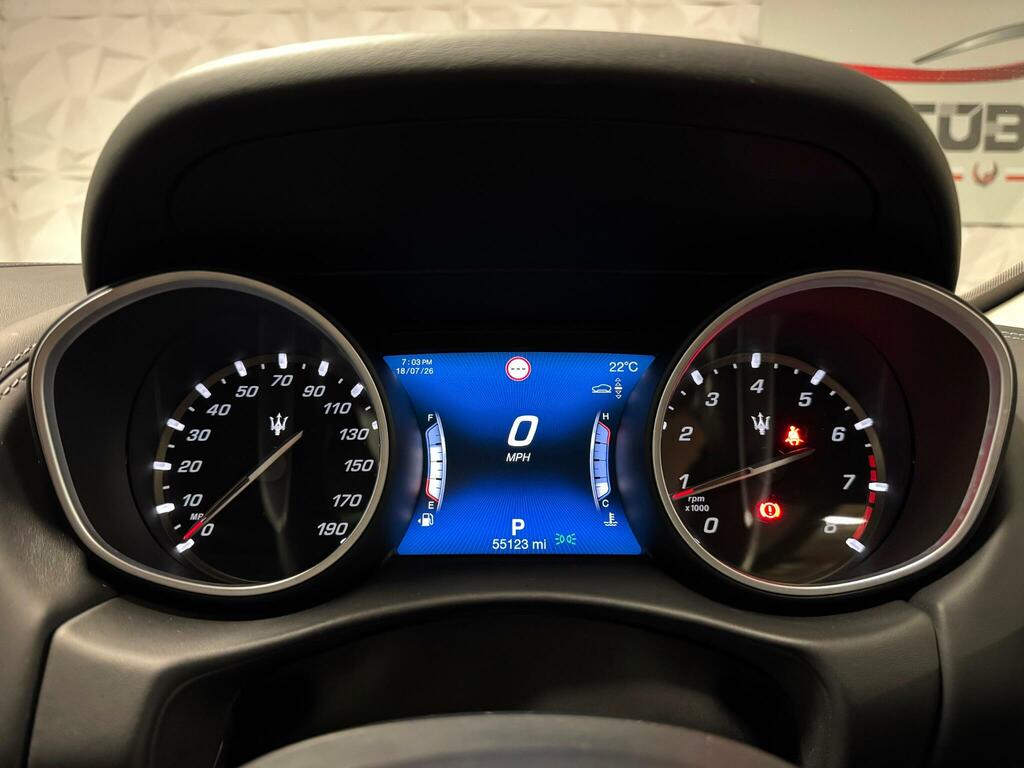 Maserati Levante 3.0 D V6 271 Bhp Grey #39