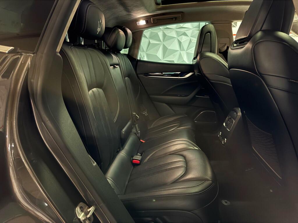 Maserati Levante 3.0 D V6 271 Bhp Grey #21