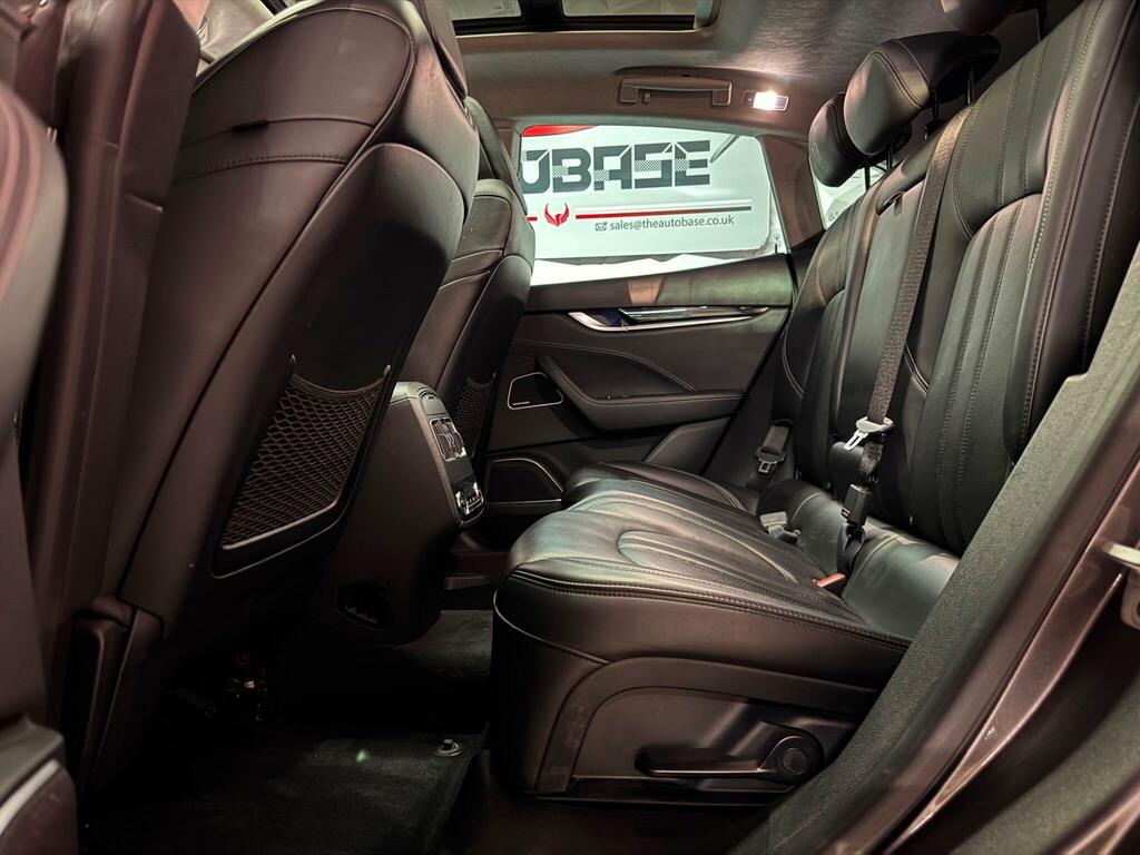 Maserati Levante 3.0 D V6 271 Bhp Grey #24