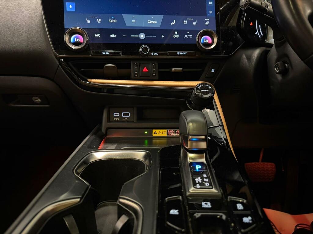 Lexus NX 450H 2.5 F-sport E-cvt Premium Plus Pack Grey #35