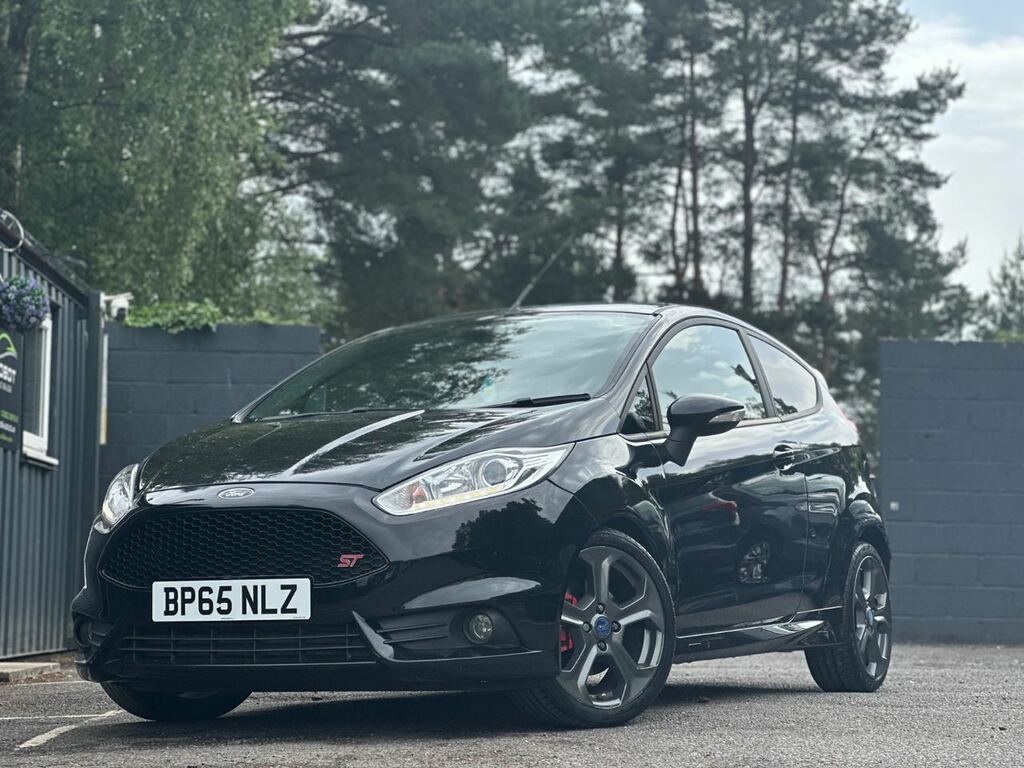 Ford Fiesta 2015 1.6T Ecoboost St-3 Hatchback Manua Black #2