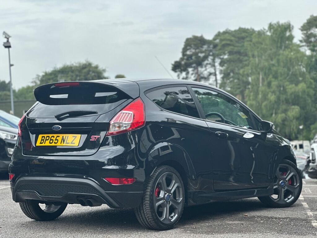 Ford Fiesta 2015 1.6T Ecoboost St-3 Hatchback Manua Black #6