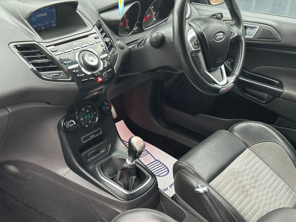 Ford Fiesta 2015 1.6T Ecoboost St-3 Hatchback Manua Black #3