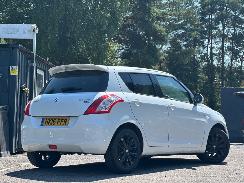Suzuki Swift Petrol HK16FFR White #3