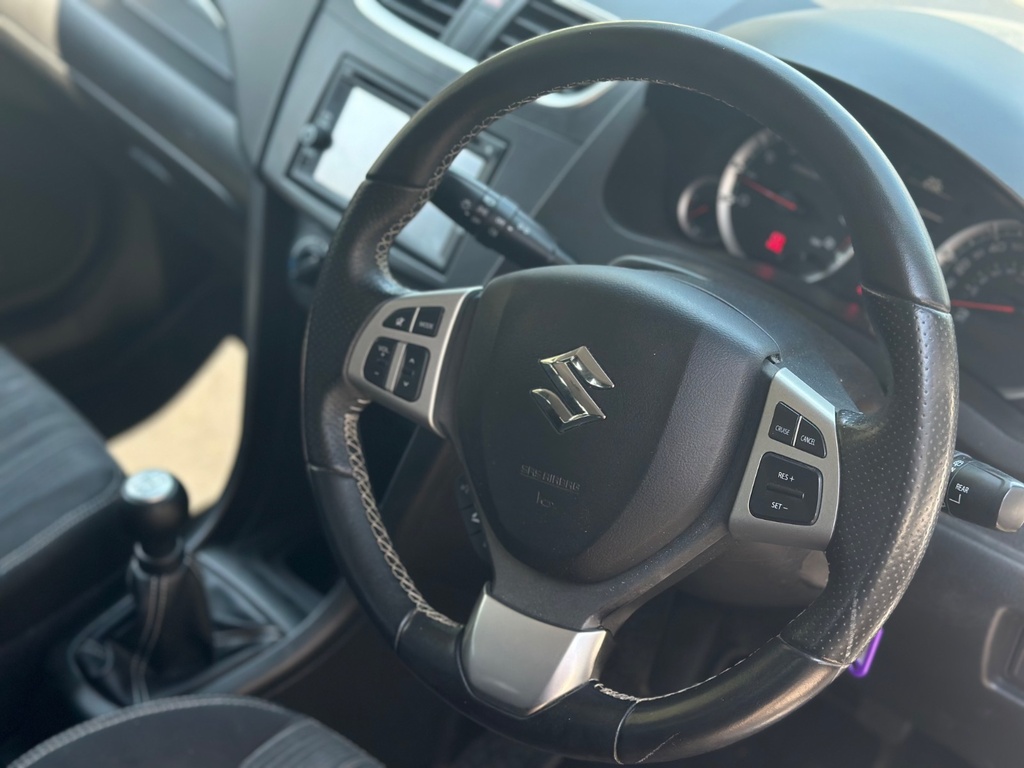 Suzuki Swift Petrol HK16FFR White #4