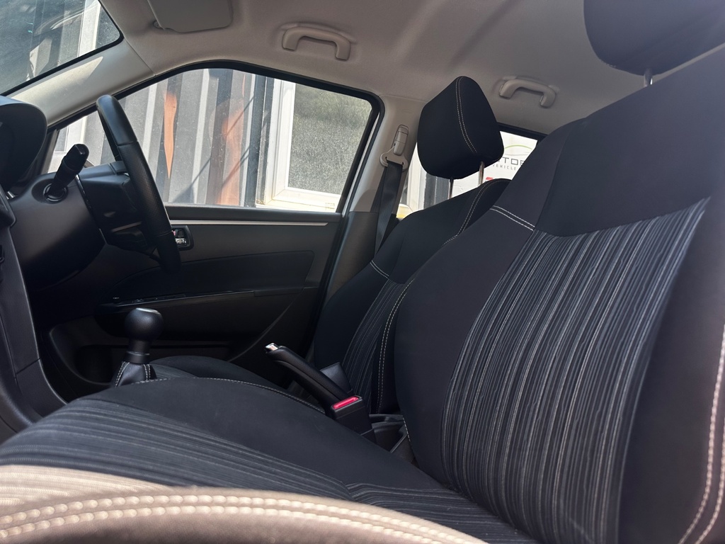 Suzuki Swift Petrol HK16FFR White #6