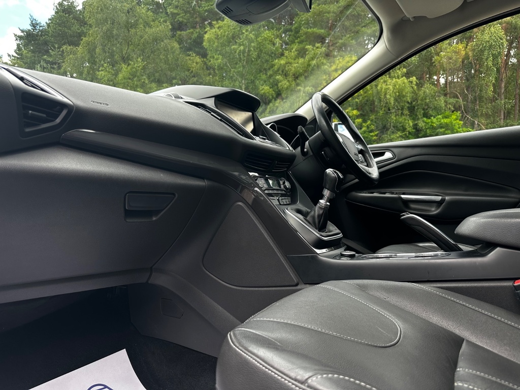 Ford Kuga Petrol HX66MKC White #4