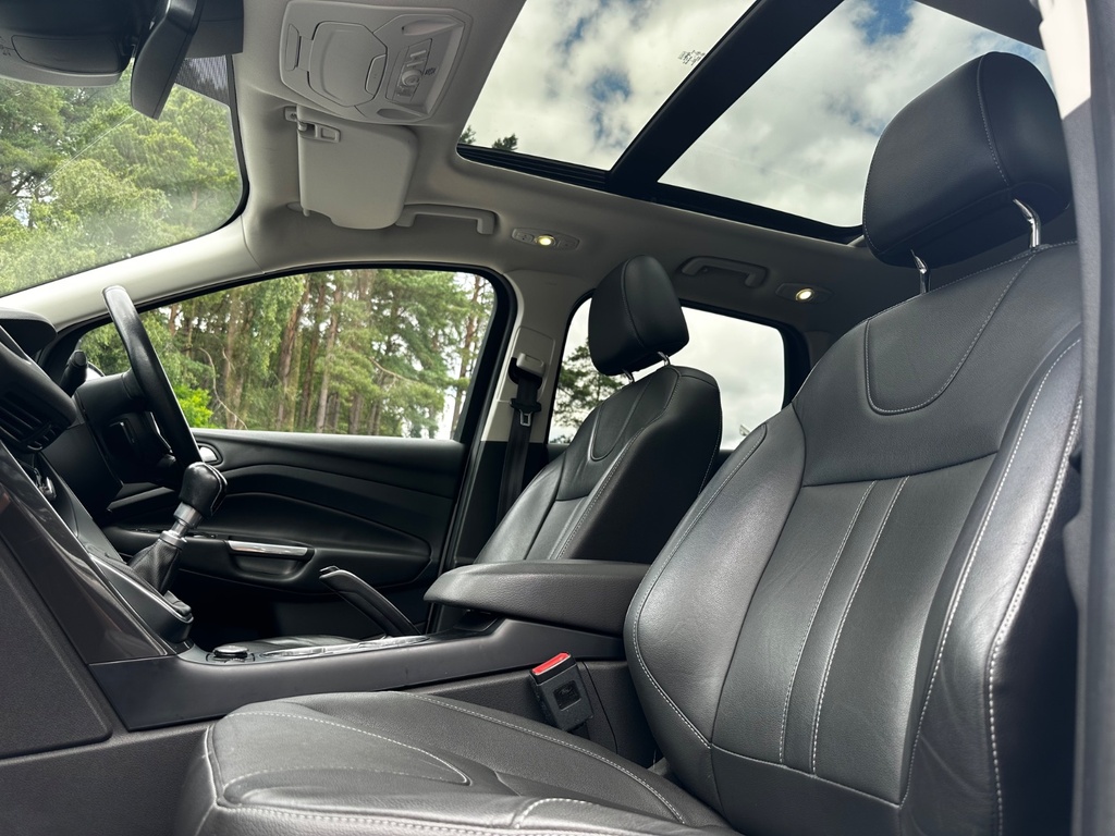 Ford Kuga Petrol HX66MKC White #3