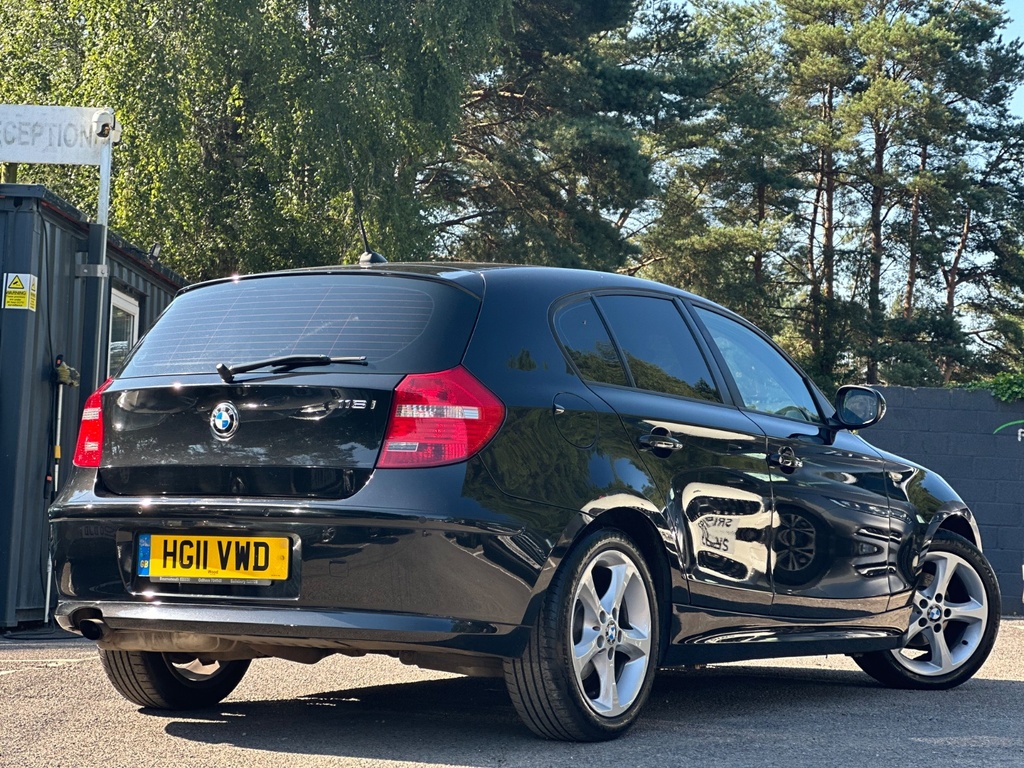 BMW 1 Series Petrol Black #6