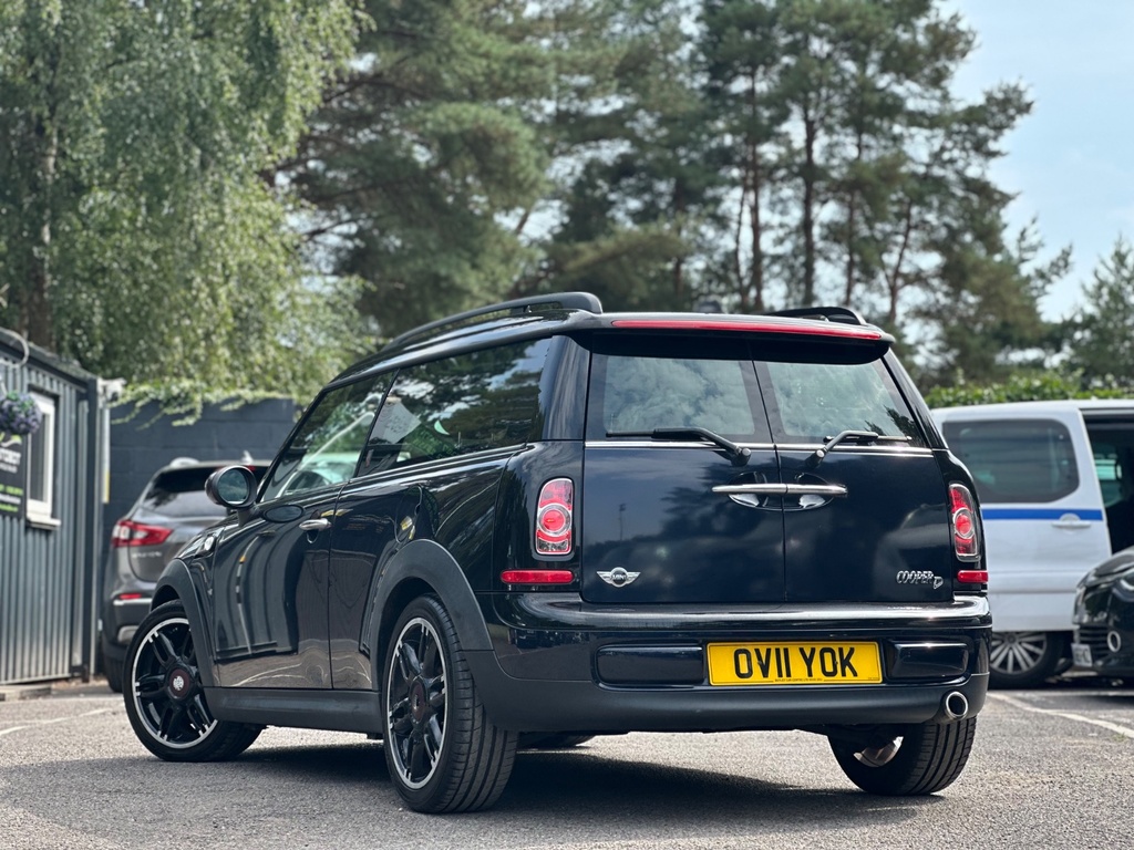 Mini Clubman Cooper D Red #9