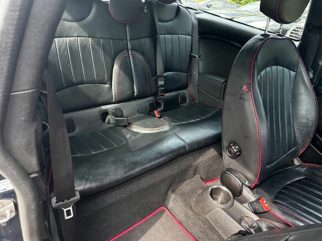 Mini Clubman 1.6 Cooper D Red #14