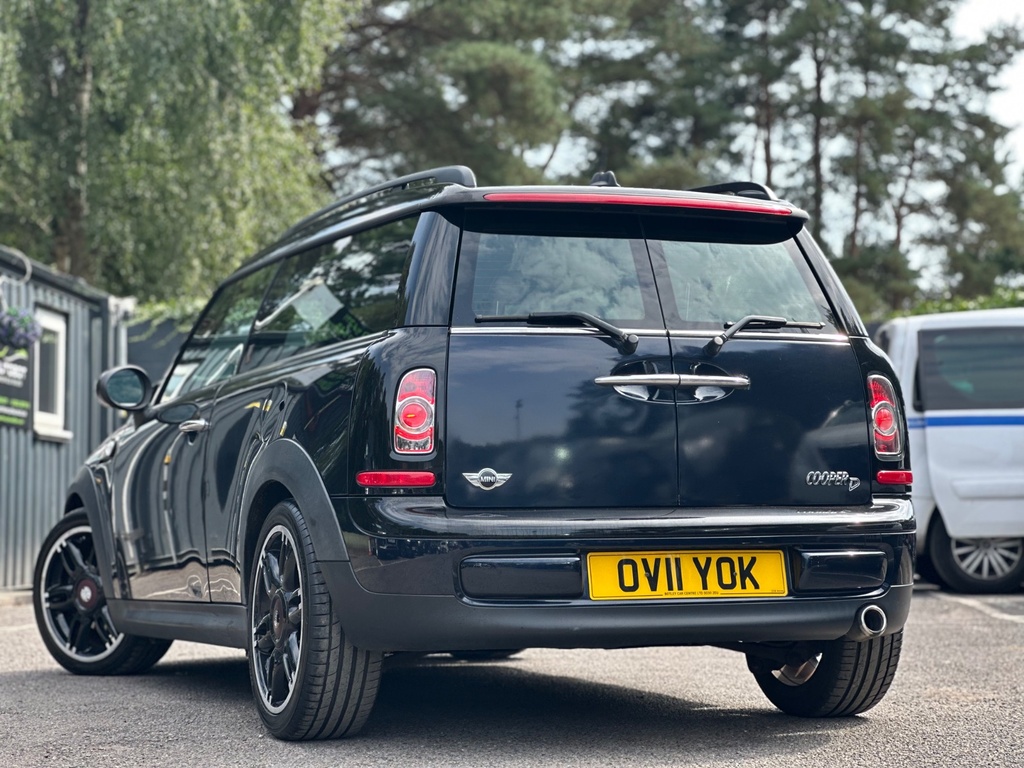 Mini Clubman Cooper D Red #25