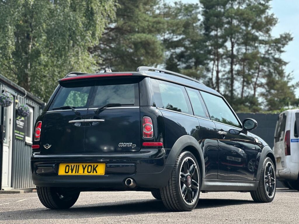 Mini Clubman 1.6 Cooper D Red #16