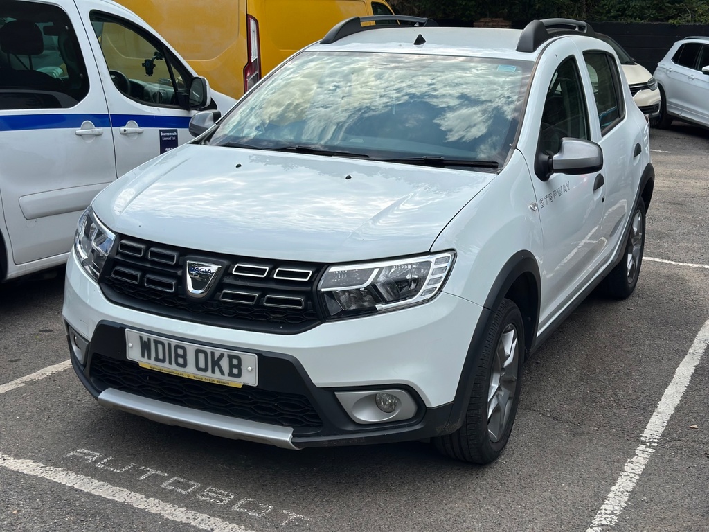 Dacia Sandero Stepway Petrol White #2
