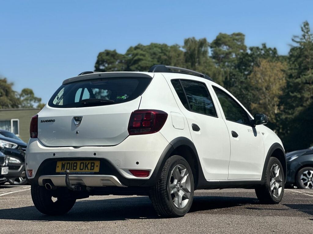Dacia Sandero Stepway Petrol White #6