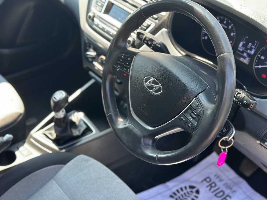 Hyundai I20 1.2L Go White #34
