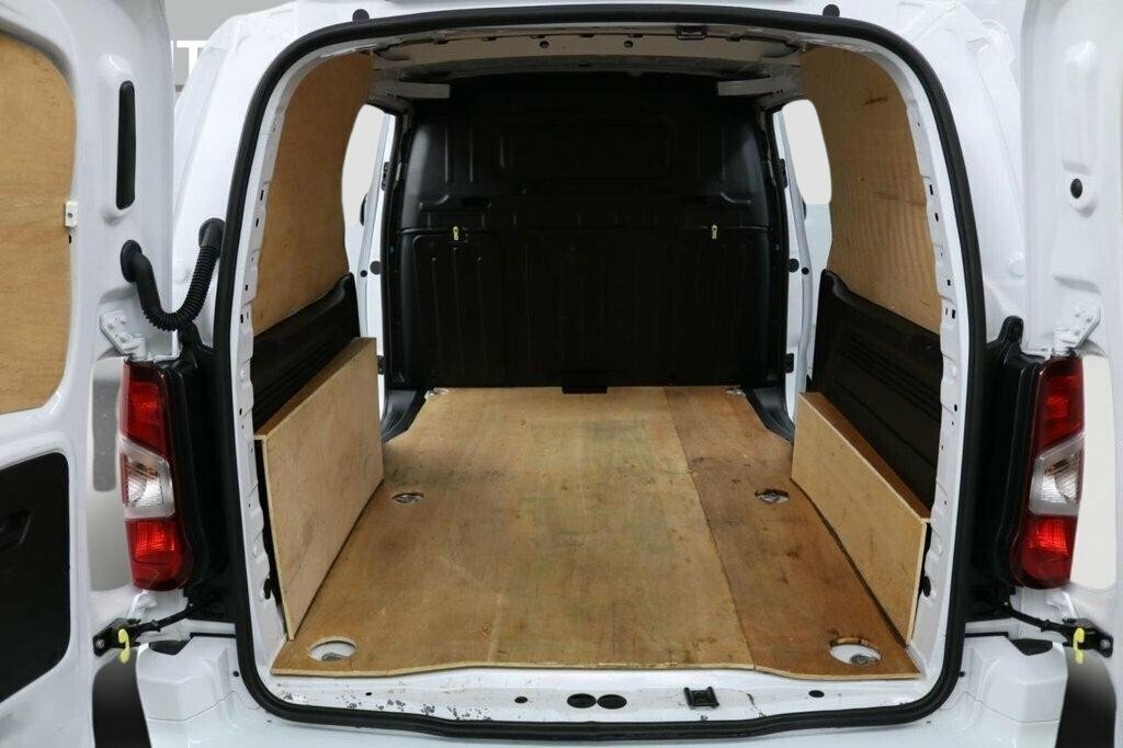 Peugeot Partner 1.5L Asphalt 6Dr KO24VFD White #3