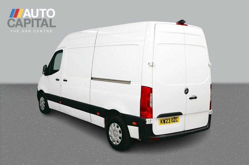 Mercedes-Benz Sprinter 2L Premium KW23OZC White #3