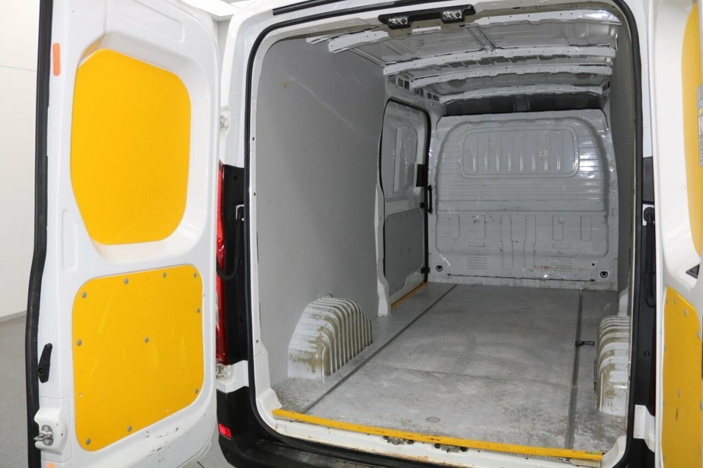 Maxus Deliver 9 D20 163Ps Rwd L3h2 3.4M Euro 6 With Air Con, Rear White #13