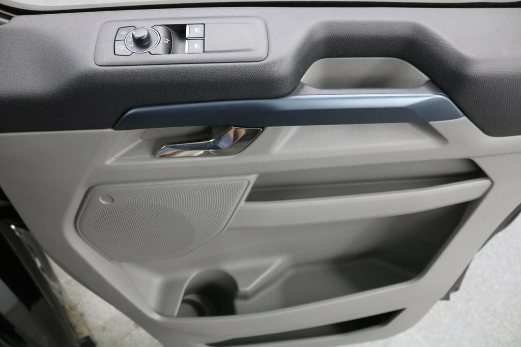 Ford Tourneo Custom 2.5 340 Duratec 11.8Kwh Titanium L2 Euro 6 Grey #83