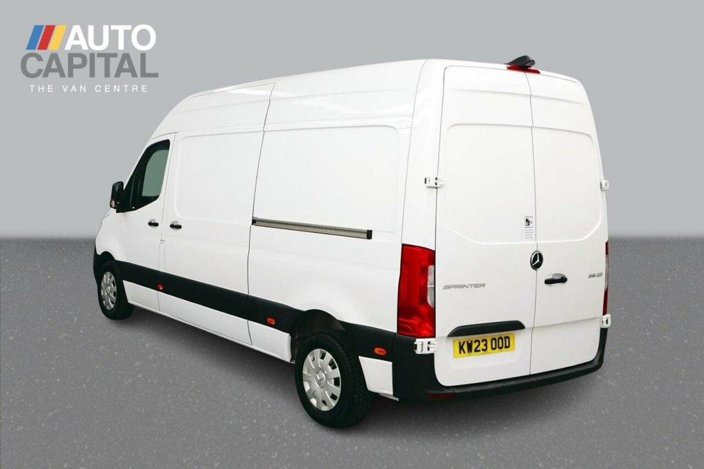 Mercedes-Benz Sprinter 2L Premium White #3