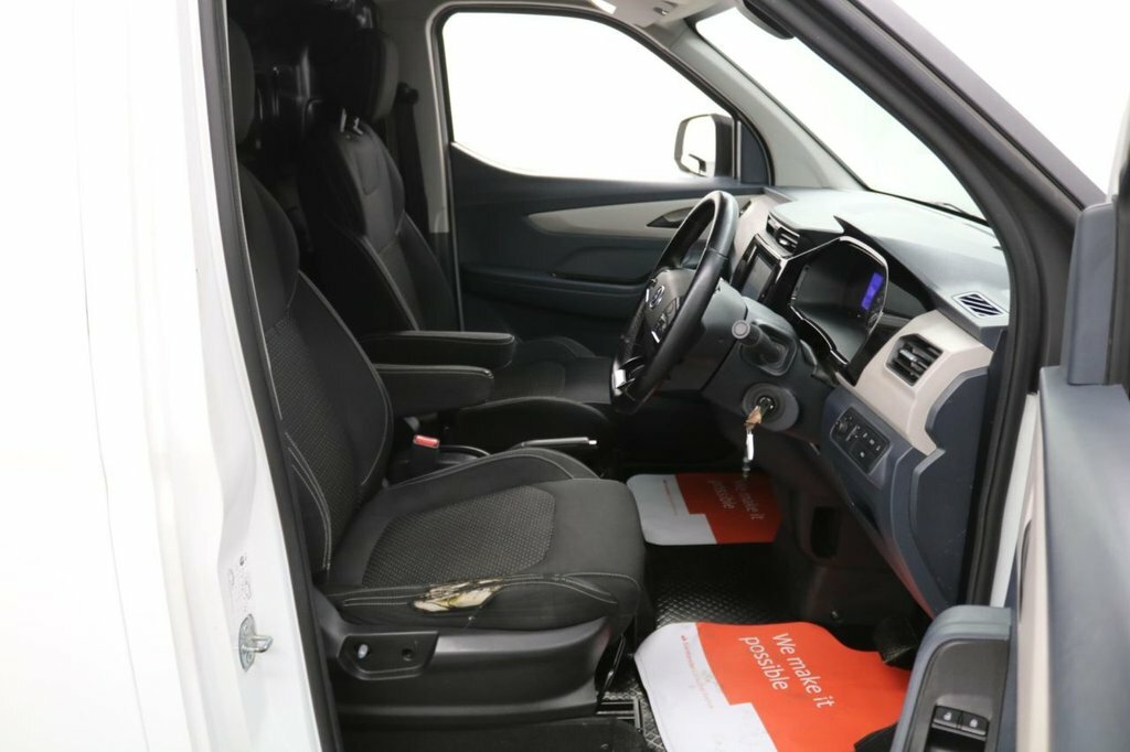 Maxus eDeliver 3 Mpv White #16