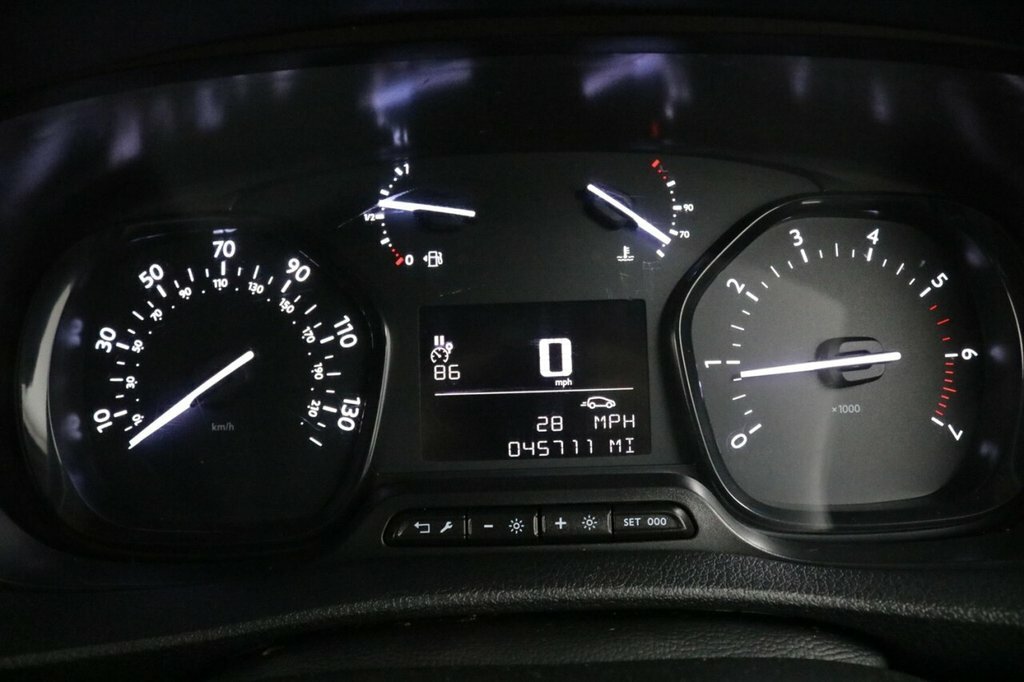 Peugeot Expert 1000 1.5 Bluehdi 100 Professional Premium Van White #35