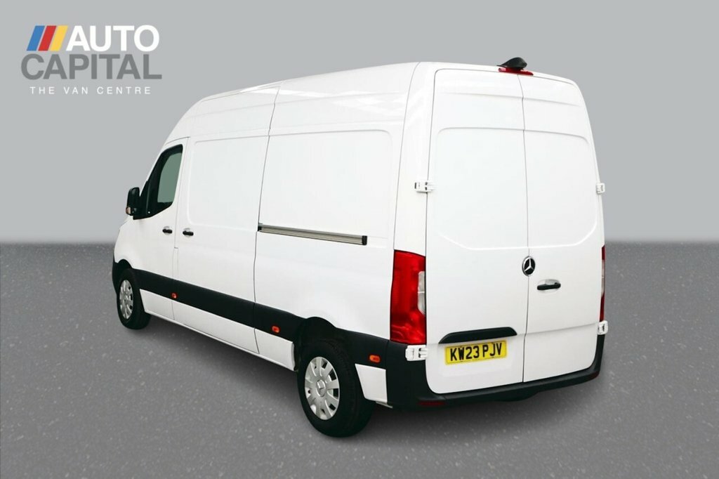 Mercedes-Benz Sprinter 2L Premium White #2