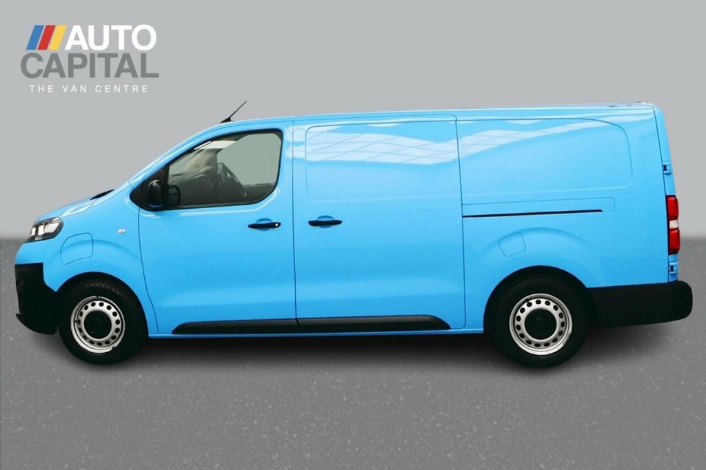 Vauxhall Vivaro Mpv Blue #2