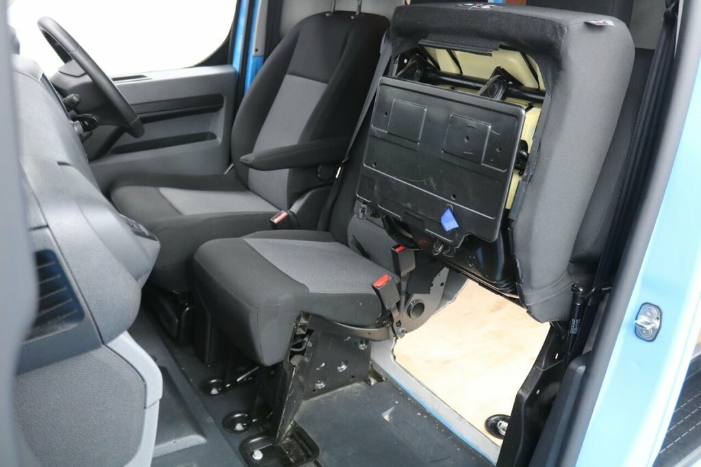 Vauxhall Vivaro White #19