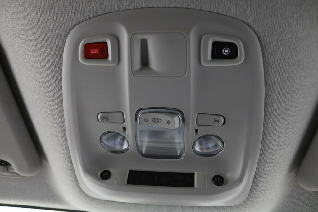 Vauxhall Vivaro White #28