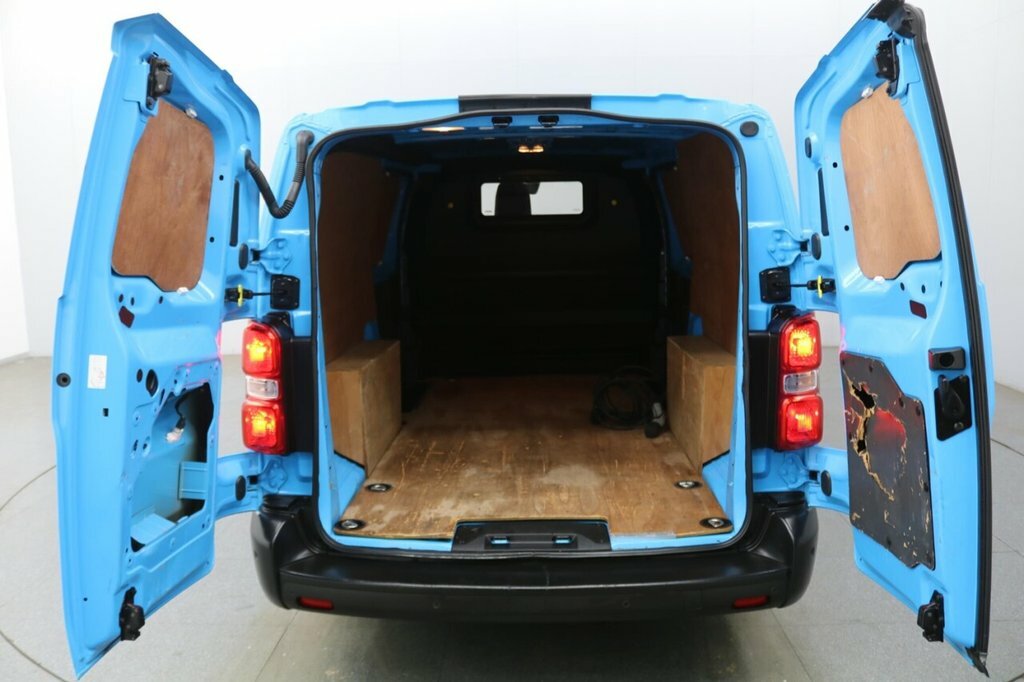 Vauxhall Vivaro White #11