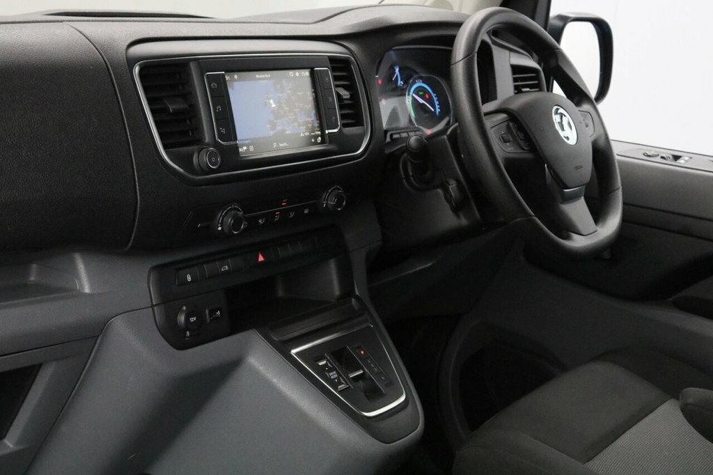 Vauxhall Vivaro White #38
