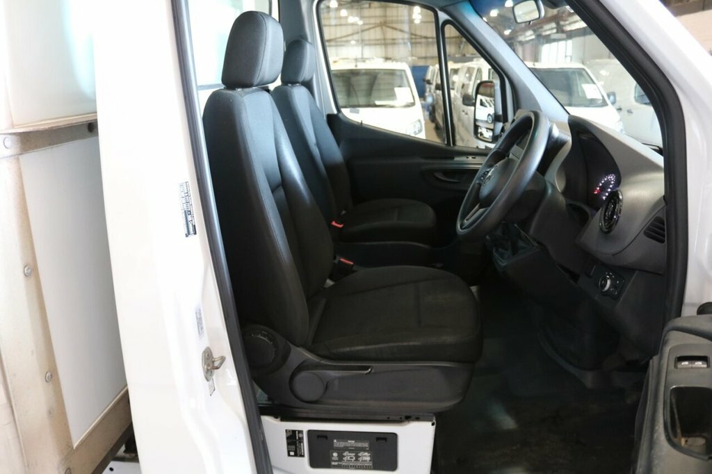 Mercedes-Benz Sprinter Sprinter 315 Progressive Cdi White #9