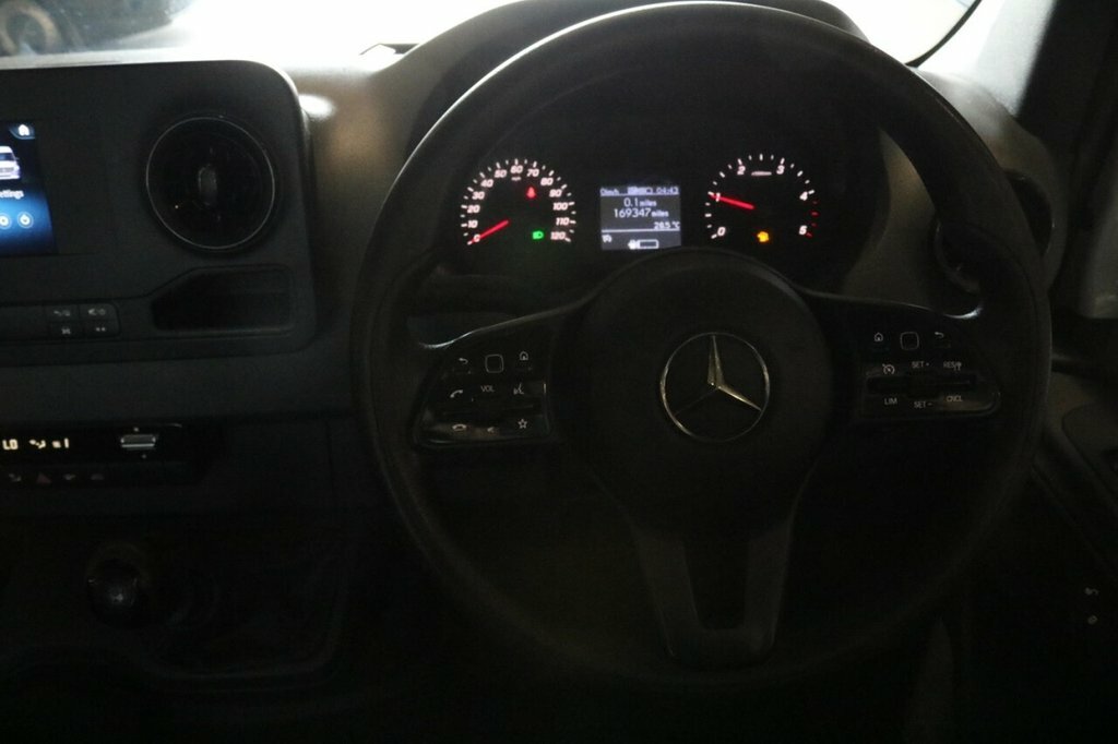 Mercedes-Benz Sprinter Sprinter 315 Progressive Cdi White #16